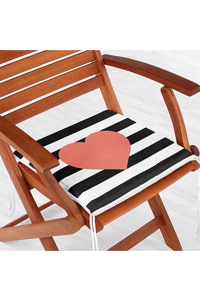Realhomes Modern Heart Patterned Digital Printed Zippered Chair Cushion