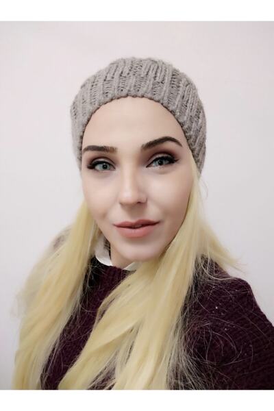 Zaradise Accessories Beretă bej cu pompon negru