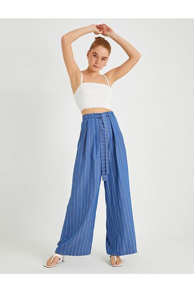Koton Gestreifte Hose mit weitem Bein und Gürtel an der Taille