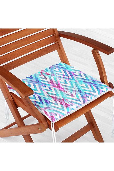 Realhomes Modern Zippered Chair Cushion with Feather Pattern on Geometric Floor