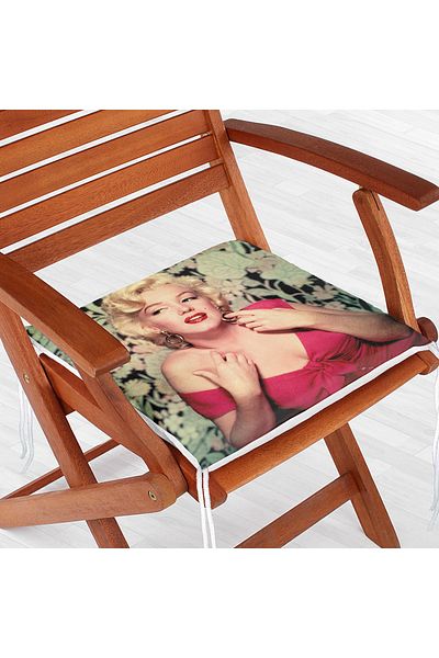 Realhomes Ottomans Themed Digital Printed Zippered Chair Cushion