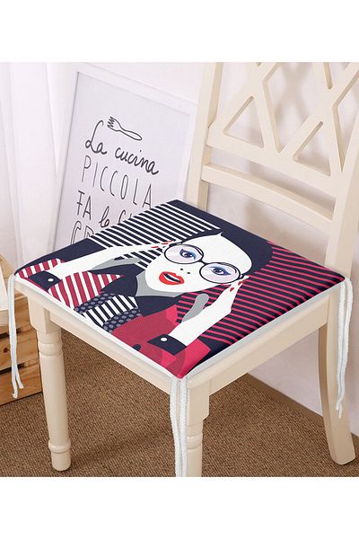 Realhomes Pop Art Mujer Elegante Designed Digital Printed Zippered Chair Cushion