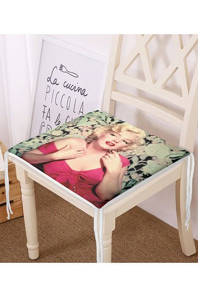 Realhomes Ottomans Themed Digital Printed Zippered Chair Cushion