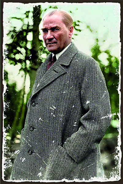 RET Dizayn Tablou decorativ retro din MDF Ataturk (cu aspect de ramă)