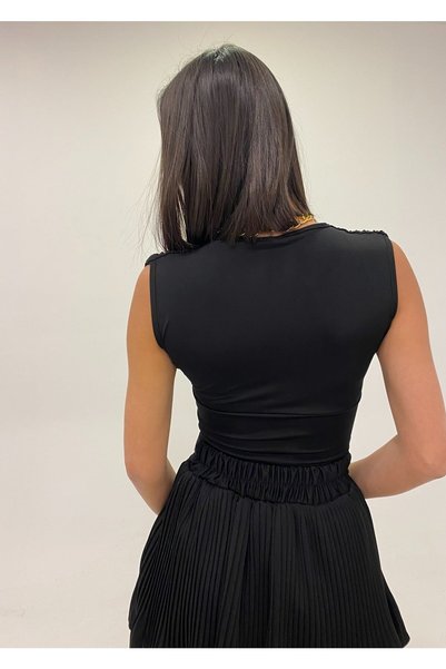 alenmoda Siyah V Yaka Kolsuz Crop Bluz