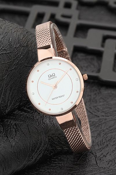 Q&Q Women's Wristwatch 3G890