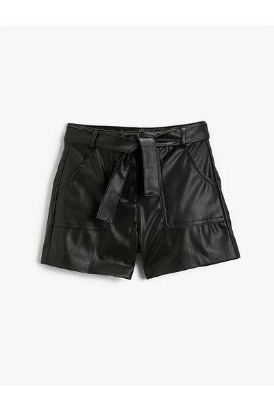 Koton Shorts - Schwarz - Mittlerer Bund