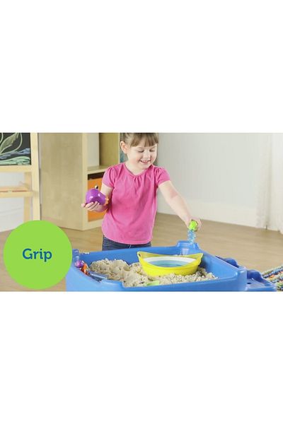Learning Resources مجموعة نقل لتنمية المهارات الحركية الدقيقة للرمل والماء