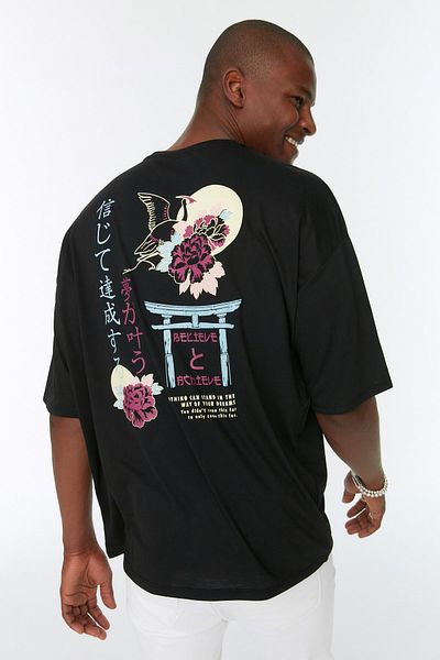 Trendyol Collection Bavlněné tričko s mystickým textem, černé oversize – TMNSS22TS0484