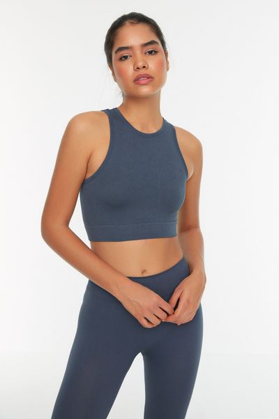 Sports Bras  Supportive and Stylish Workout Essentials - Trendyol