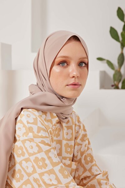 Julia Lauren شال حرير المدينة المنورة للنساء - 148