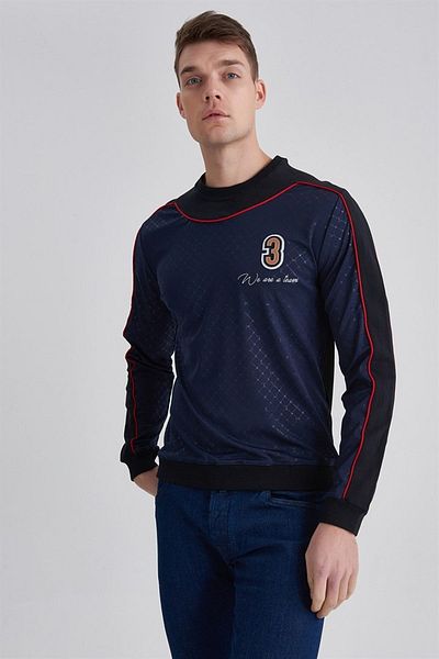 Trussardi Men's Sweatshirt - Stylish Design