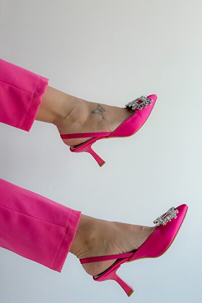 Shoebutik Quiero فوشيا ساتان مرصع بأحجار مفتوحة