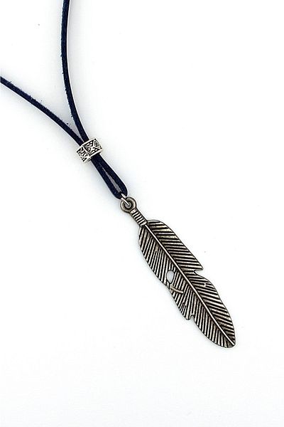 Solfera Navy Blue Original Leather Men's Necklace - Native American Luck Feather Q0510