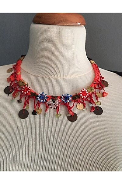 Hippybutik Mercan Yemeni Zeminli Iğne Oyalı Doğal Taşlı Tasarım Kolye