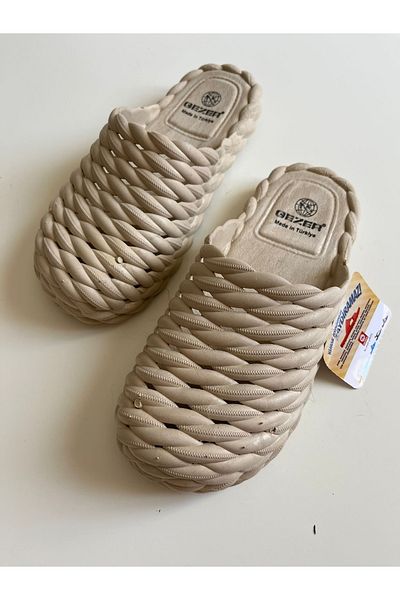 GEZER New Season Soft Non-Slip Sole Bathroom Balcony Beach Slippers Closed Straw Front