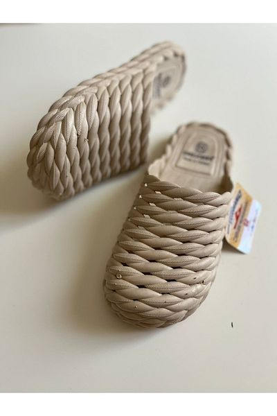 GEZER New Season Soft Non-Slip Sole Bathroom Balcony Beach Slippers Closed Straw Front