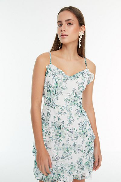 Trendyol Collection Mintgrünes A-Linien-Kleid mit gefüttertem Volant und Blumendruck TWOSS20EL1267