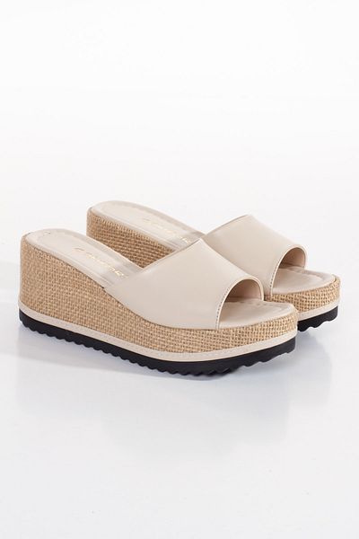 Melacomfort Women's Straw Filled Comfort Beige Slippers