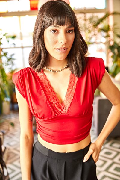 Olalook Women's Red Lace Detailed Padded Crop Knitted Blouse BLZ-19001865