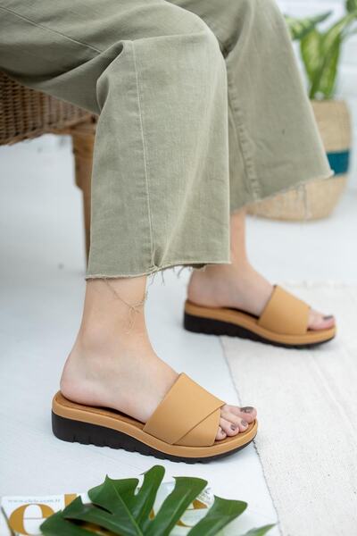 Taran شبشب مريح من مابيل باللون البني للسيدات