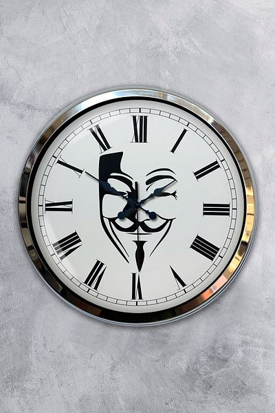 Kasva Concept Cadou 40 Cm Ceas de Perete Mască Metal Cromat