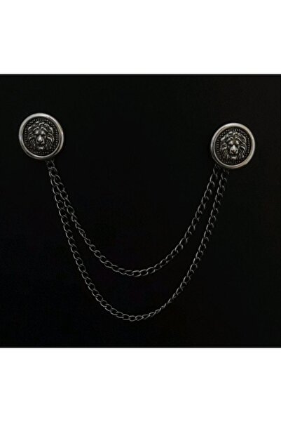 Ars Magic Box Aslan Desenli Siyah Zincirli Yaka Iğnesi