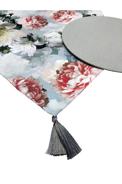 Viemso Carnation Patterned Runner, 6-Piece Gray Charger Plates (Excluding Wooden Charger Plates)