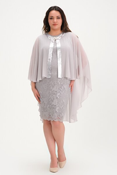 Oktay Içi Kolsuz Dantel Üstü Pelerinli Elbise