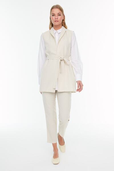 Trendyol Modest Bézs vászon megjelenés, öves mellény nadrág, szőtt öltöny TCTSS22US00003