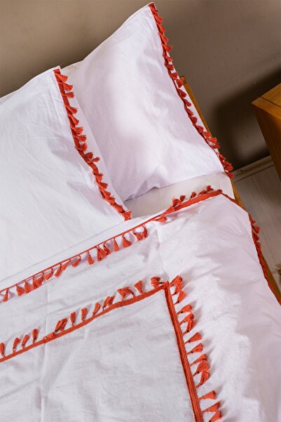 vivamaison Kırmızı Ponponlu Beyaz Yüzde Yüz Pamuk Tek Kişilik Nevresim Yastık Seti 160x220 Cm