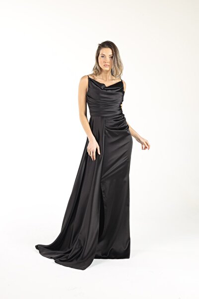 ALİS DRESS Yırtmaçlı Degaje Yaka İp Askılı Saten Siyah Abiye