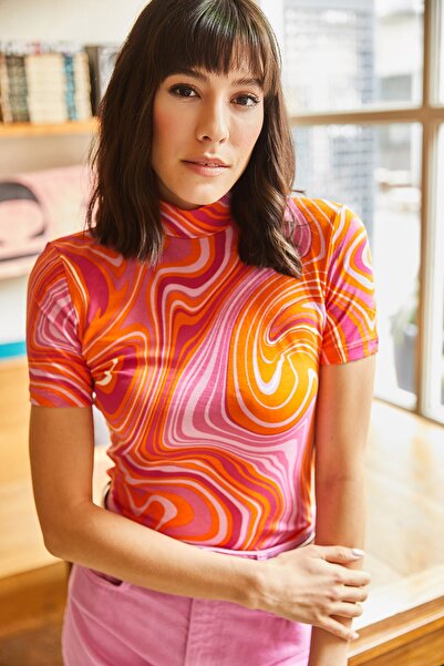 Olalook Kadın Turuncu Krema Dik Yaka Yumuşak Dokulu Örme Viscon Bluz BLZ-19001867