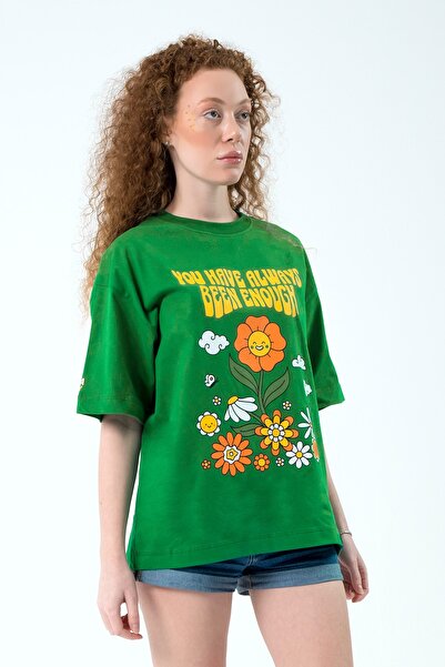 Eazy Co Eazy Green Happy Flowers Unisex Extra Oversize εμπριμέ κοντομάνικο μπλουζάκι
