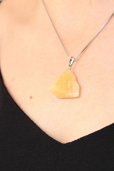 Crystalclem Natural Calcite Raw Stone