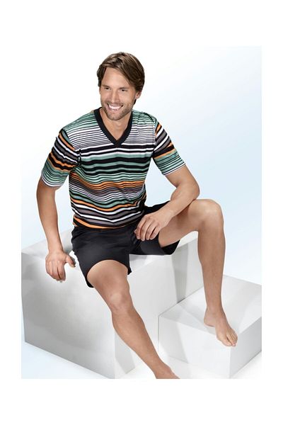 Gunay Konfeksiyon 72 102 Model V-Neck Striped and Chest Pocket Shorts Set