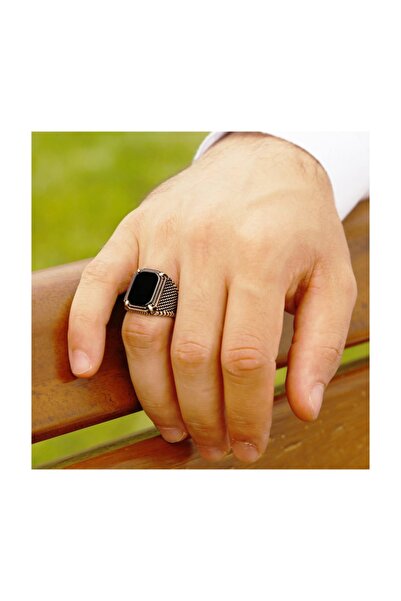 Tesbihane Nokta İşlemeli Siyah Köşeli Oniks Taşlı 925 Ayar Gümüş Erkek Yüzük