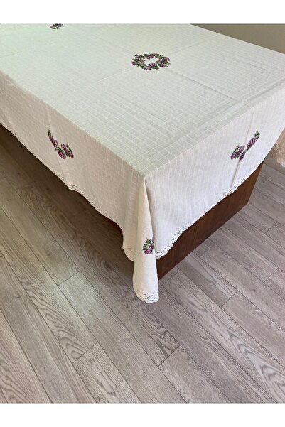 Efesan 160x220 Masa Örtüsü (lila Kanaviçeli)