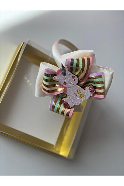 QUEEN AKSESUAR Culoarea crem alb catifelat, coroană din satin, fundă cu dungi...