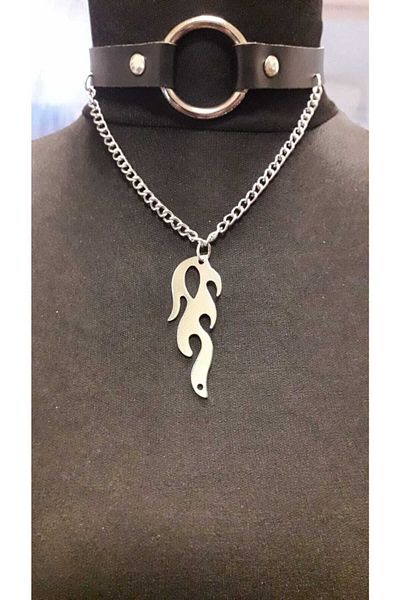 Deneme Zamanı Upright Leash - Flame Choker Detailed Ring