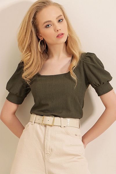 Bigdart 0409 Square Collar Knitted Blouse Khaki