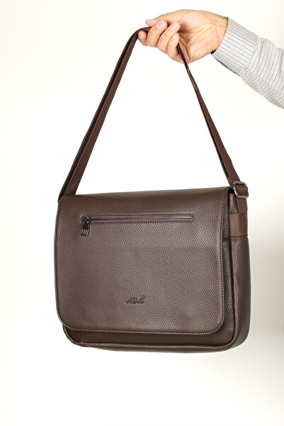 Fiyaka 1800 Winleks Leather Messenger Bag Brown