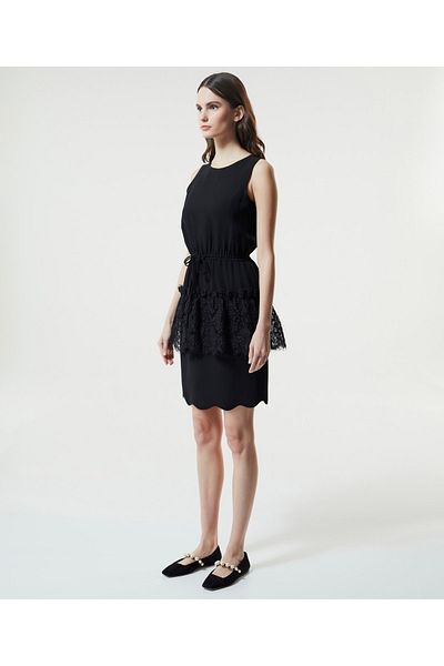 Machka Kreppkleid mit Spitzenstreifen