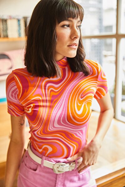 Olalook Kadın Turuncu Krema Dik Yaka Yumuşak Dokulu Örme Viscon Bluz BLZ-19001867