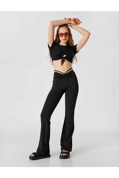 Koton Ausschnittdetaillierte Hose mit weitem Bein