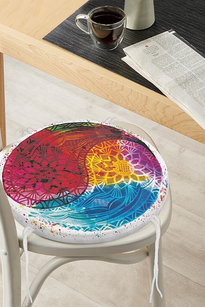 Realhomes Colorful Far East Balance Icon Digital Printed Round Zippered Chair Cushion