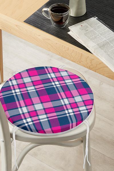 Realhomes Pink Navy Blue Plaid Patterned Round Zippered Chair Cushion