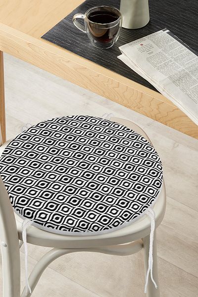 Realhomes Special Design Black Ikat Patterned Digital Printed Round Zippered Chair Cushion