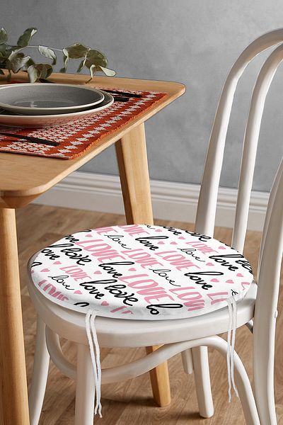 Realhomes Valentine's Day Themed Special Design Digital Printed Modern Round Zippered Chair Cushion
