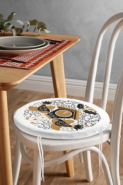 Realhomes Digital Printed Round Zippered Chair Cushion with Tile Drawing Cuckoo Clock Motif